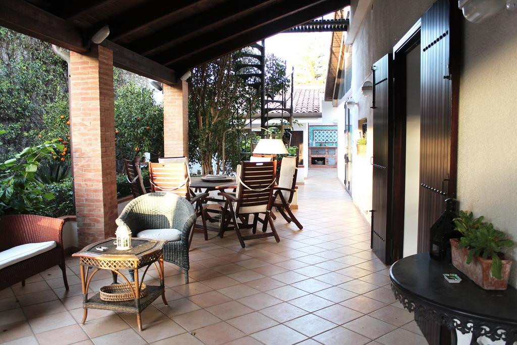 B&B Casa Chinaski Mondello Buitenkant foto