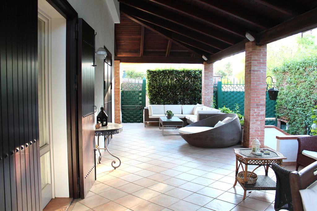 B&B Casa Chinaski Mondello Buitenkant foto