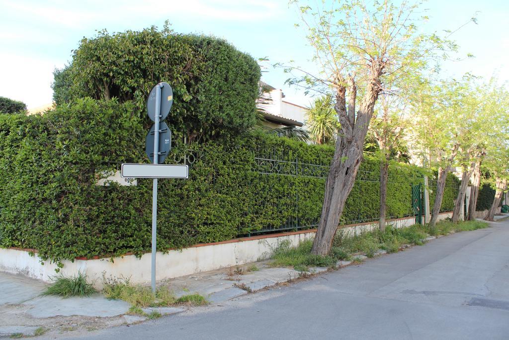 B&B Casa Chinaski Mondello Buitenkant foto